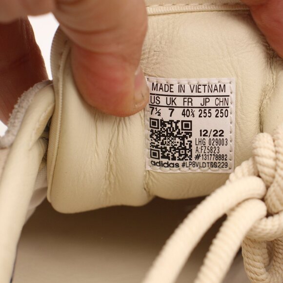 Adidas Campus x Bad Bunny Men's Size 7.5 Low Top Cloud White Sneakers FZ5823 - Picture 3 of 10